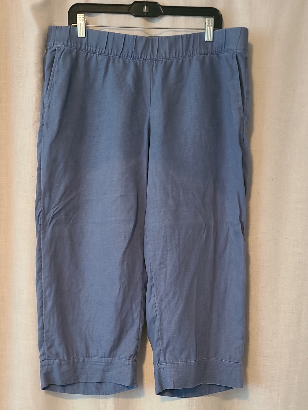 PureJill Linen Blue Capris, Large Petite